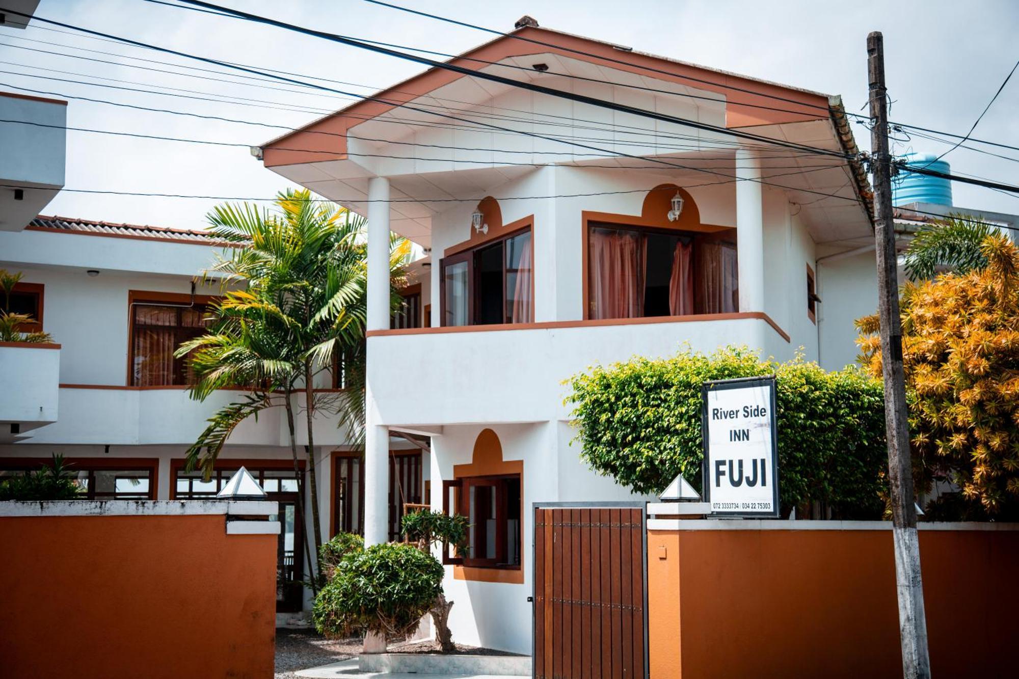 Riverside Inn Fuji Бентота Экстерьер фото