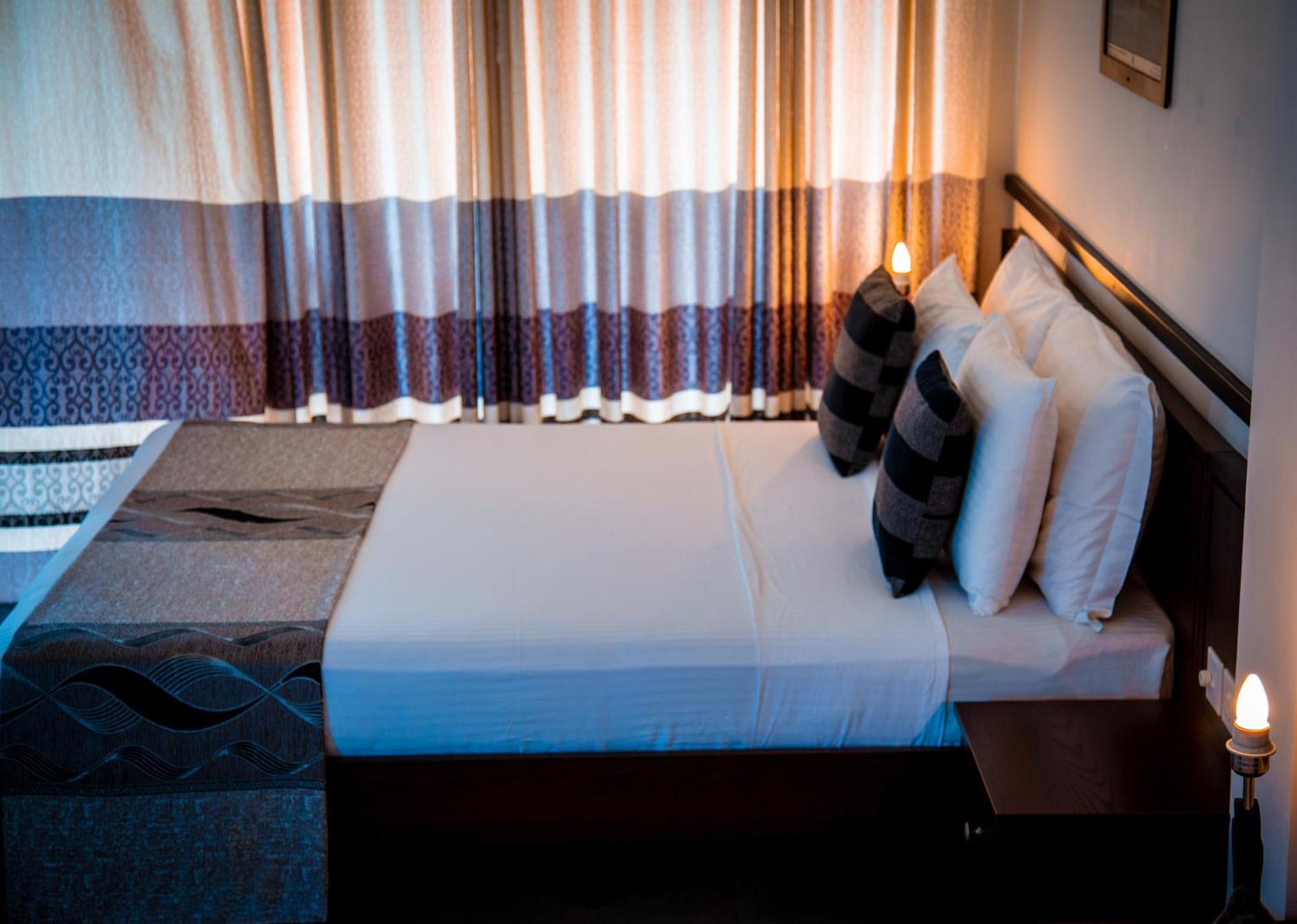 Riverside Inn Fuji Бентота Экстерьер фото