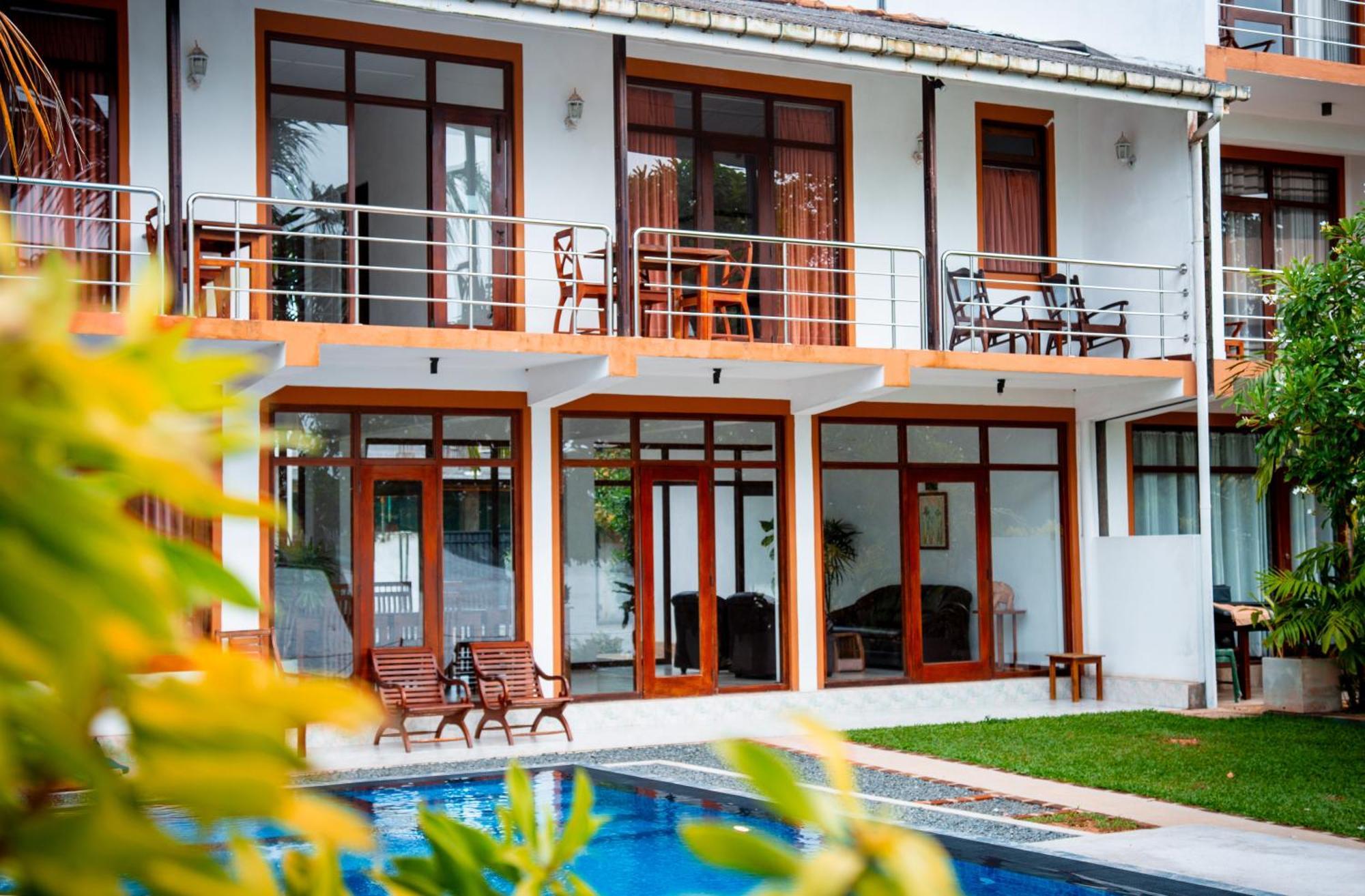 Riverside Inn Fuji Бентота Экстерьер фото
